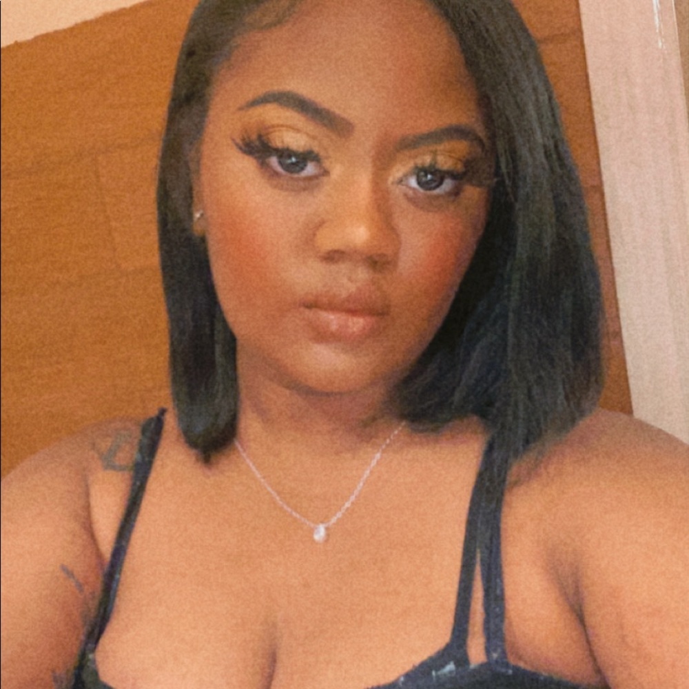 Meet your Posher, Leola